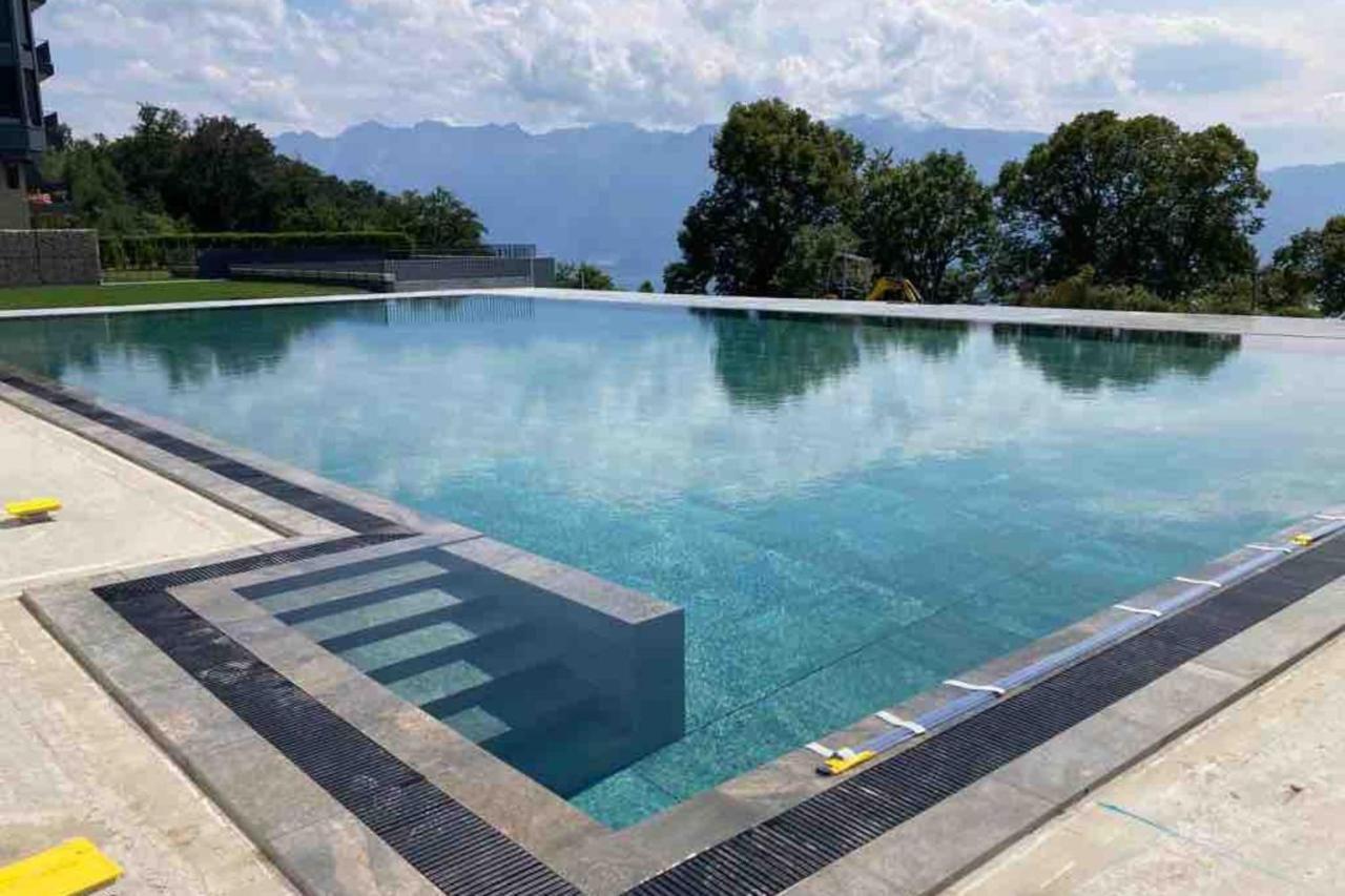 Les Terrasses De Lavaux 1 - Appartement De Luxe Avec Vue Panoramique Et Piscine Puidoux Eksteriør bilde