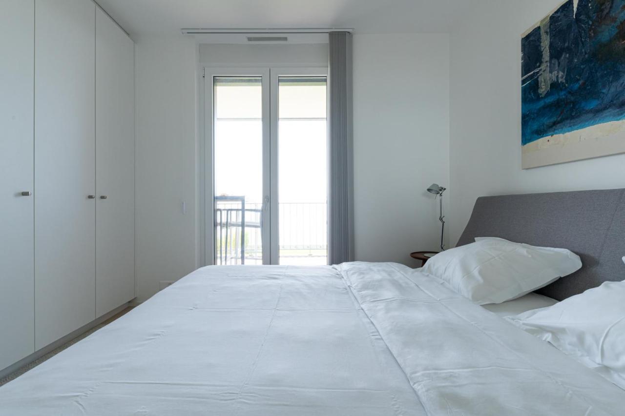 Les Terrasses De Lavaux 1 - Appartement De Luxe Avec Vue Panoramique Et Piscine Puidoux Eksteriør bilde