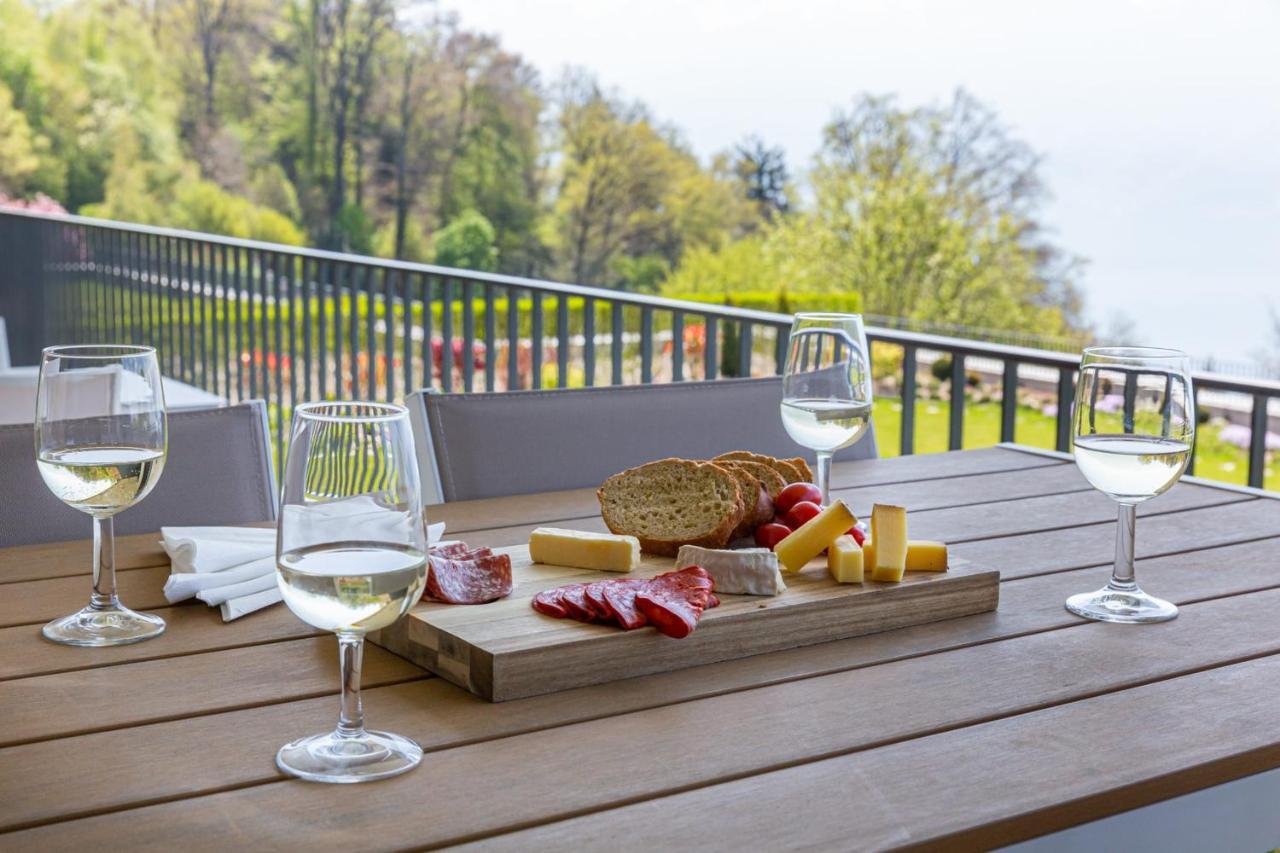 Les Terrasses De Lavaux 1 - Appartement De Luxe Avec Vue Panoramique Et Piscine Puidoux Eksteriør bilde